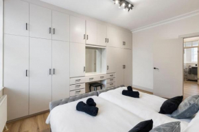 Cozy and spacious full size flat